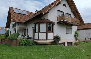 Einfamilienhaus kaufen in Am Pfarrgarten, 79219 Staufen, Einfamilienhaus mit Einliegerwohnung und Doppelgarage in Staufen im Breisgau (Wettelbrunn)