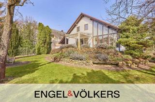 Einfamilienhaus kaufen in 64560 Riedstadt, Großzügiges Einfamilienhaus mit Einliegerwohnung in attraktiver Lage in Riedstadt-Wolfskehlen