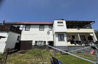 Mehrfamilienhaus kaufen in 75181 Pforzheim, Pforzheim / Huchenfeld - Ihre Chance auf eine sichere und vielseitige Investition - mit zusätzlichem Entwicklungspotenzial!