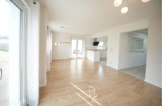 Einfamilienhaus kaufen in 97877 Wertheim, Wertheim - A+ Energieeffizienzhaus: Perfekt für Familien - mit 6 Zimmern auf sonnigem Grundstück