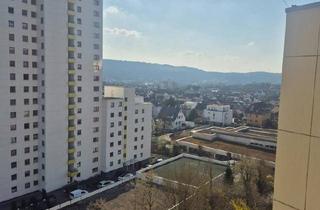 Wohnung kaufen in 71229 Leonberg, Leonberg - Freundliche 1,5-2 Zimmer Wohnung mit Aussicht in Leonberg