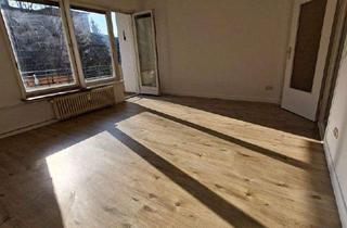 Wohnung kaufen in 12101 Berlin, Berlin OT Kreuzberg - Toplage. Sehr schöne zwei Zimmer Wohnung in Tempelhof Kreuzberg mit großem Südbalkon
