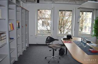 Wohnung kaufen in 73312 Geislingen, Geislingen an der Steige - Große, sehr helle Wohnung mit eigenem Treppenhaus, TG-Stellplatz und diversen Extras!