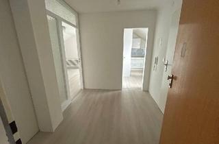 Wohnung kaufen in 73655 Plüderhausen, Plüderhausen - Schöne 2 Zimmer Wohnung mit Balkon und Stellplatz in Top Lage