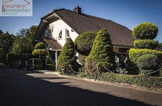 Doppelhaushälfte kaufen in 53547 Roßbach, Roßbach - Stilvoll leben & entspannen - Moderne Doppelhaushälfte mit traumhaftem Ausblick