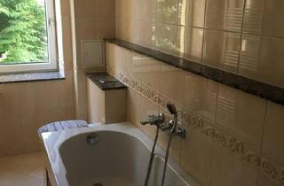 Wohnung kaufen in 03149 Forst, Forst (Lausitz) - Helle sowie hochwertige Altbau Eigentumswohnung zu verkaufen