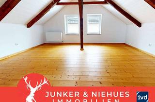 Wohnung kaufen in 32423 Minden, Helle Obergeschosswohnung in Minden – Charmantes Wohnen im Zweifamilienhaus mit Loggia