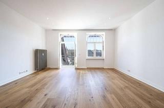Wohnung kaufen in 42115 Elberfeld, Exklusives Wohnen im Briller Viertel – Stilvolle Altbauwohnung mit Galerie, Balkon & sep. Apartment