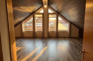 Wohnung kaufen in Richard-Schirrmann-Straße 18, 79822 Titisee-Neustadt, Maisonette-Wohnung mit 3 Balkonen, 5 Zimmern und 2 Bäder in Neustadt zu verkaufen