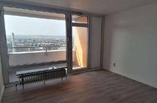 Wohnung kaufen in 37073 Göttingen, super Rendite von 10,01%, 1ZKB, keine Provision, Blick auf Uni, Innenstadt, 1 min zu Fuß zur Uni