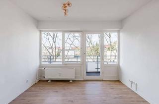 Wohnung kaufen in Erlenstraße 19, 12167 Steglitz, 2-Zimmer-Wohnung mit großem Balkon und Stellplatz nahe Schlossstraße