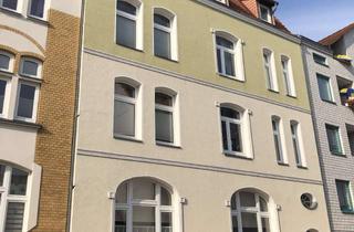 Wohnung kaufen in Querstraße 12, 18273 Güstrow, Paketverkauf: 2 x sanierte Etagen-Wohnung mit Tageslichtbad mit Wanne, Balkon und Keller