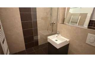 Wohnung kaufen in Otto-Suhr-Allee 108a, 10585 Charlottenburg, Attraktive Eigentumswohnung mit Stellplatz – Wohnen am Richard-Wagner-Platz