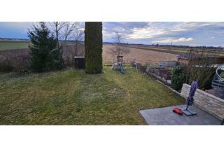 Wohnung kaufen in Eicher-Sen-Straße 13, 85659 Forstern, 4-Zimmer-Eigentumswohnung mit Balkon, Garten und Garage in Forstern