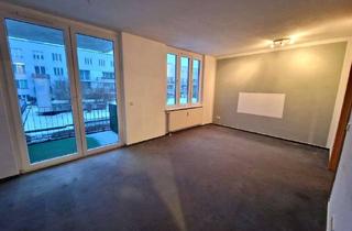 Wohnung mieten in Blumberger Damm 128, 12685 Marzahn, Moderne 2-Zimmer-Wohnung mit Fahrstuhl und Balkon