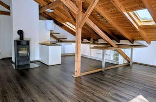 Wohnung mieten in Zell, 83564 Soyen, 4-Zimmer Dachgeschosswohnung mit Balkon bei Wasserburg am Inn - 160m² & Kamin