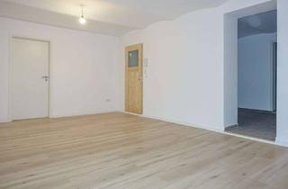 Wohnung mieten in Kuchenbergstraße 149, 66540 Neunkirchen, Schöne 2ZKB Wohnung in Neunkirchen Wiebelskirche