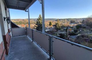 Wohnung mieten in Clara-Zetkin-Straße, 08223 Falkenstein, Tolle Dreiraum-Wohnung in Traumlage mit großem Süd-Balkon