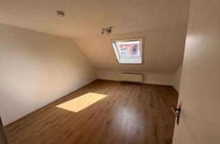 Wohnung mieten in 73230 Kirchheim, Schöne 3 Zimmer-DG-Wohnung mit Einbauküche in Kirchheim-Jesingen