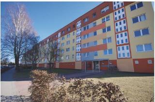 Wohnung mieten in Ernst-Thälmann-Ring 62 a, 17491 Schönwalde II, 3-RWE mit Einbauküche und Wanne