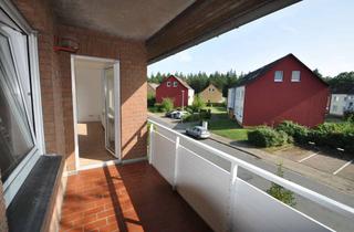 Wohnung mieten in Breslauer Str. 40, 31582 Nienburg, 3-Zi.-Whg. mit neuer EBK, überdachtem Süd-Balkon + Garage