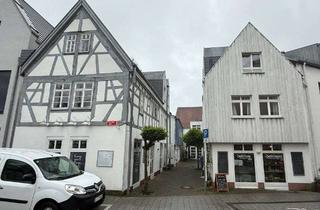 Haus kaufen in Limburger Straße, 61476 Kronberg, Attraktive Wohn- & Gewerbeliegenschaft in Top-Innenstadtlage von Kronberg