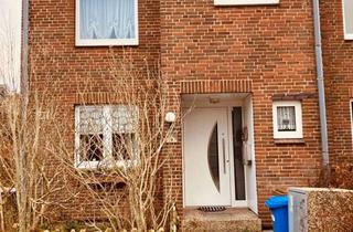 Haus kaufen in Nienbrügger Weg, 24107 Suchsdorf, EINZIGER BESICHTIGUNGSTERMIN: Ruhiges Reihenendhaus mit Kaminofen, Stellplatz,Keller in idealer Lage