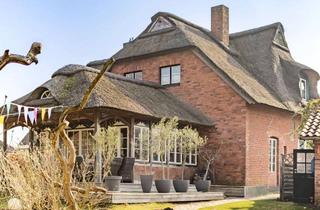 Haus kaufen in 23623 Ahrensbök, Reetgedecktes Zuhause mit viel Raum und Charakter