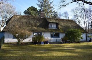Haus kaufen in 25852 Bordelum, Reetdachhaus mit Baugrundstück in Nordseenähe