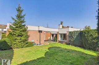 Haus kaufen in 67117 Limburgerhof, Exklusiver Atrium-Bungalow mit Indoorpool und Doppelcarport