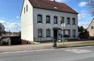 Haus kaufen in Clara-Zetkin-Straße 29, 17279 Lychen, Üppiges, gepflegtes Wohnangebot mit Seezugung in Lychen (UM)