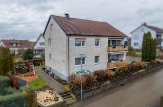 Haus kaufen in 88480 Achstetten, Zweifamilienhaus in Achstetten – Vollvermietete Kapitalanlage mit 2 Wohneinheiten