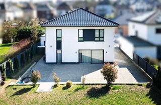Villa kaufen in 59759 Arnsberg, Moderne Stadtvilla mit jungem Baujahr – stilvoll & familienfreundlich