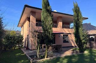 Einfamilienhaus kaufen in 26133 Kreyenbrück, Attraktives Einfamilienhaus mit Einliegerwohnung und direktem Parkzugang!