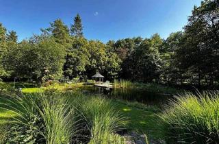 Villa kaufen in 90537 Feucht, Exklusiv. Privat. NaturverbundenIhre Villa mit Waldflair & Wasserlauf