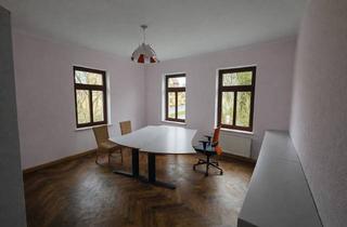 Mehrfamilienhaus kaufen in 04600 Altenburg, Mehrfamilienhaus mit 3 Wohneinheiten und vielseitiger Nutzungsmöglichkeit