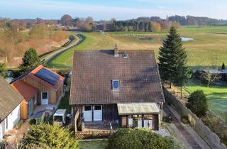 Haus kaufen in 24395 Gelting, Saniertes Familiendomizil in ruhiger Feldrandlage auf großzügigem Grundstück