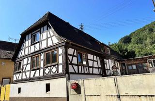 Haus kaufen in 76857 Dernbach, Renovierungsbedürftiges Fachwerkhaus mit Nebengebäude und Innenhof