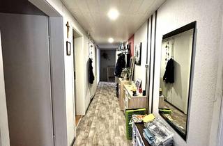 Haus kaufen in 78737 Fluorn-Winzeln, Mehrgenerationenhaus mit großer PV-Anlage und voll ausgestatteter KFZ-Werkstatt