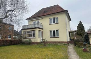 Villa kaufen in 21465 Reinbek, Schöne 6 Zimmer Villa mit Bauplatz in Reinbek-Stadt