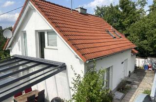 Haus mieten in Spitztannenweg 12, 97084 Heuchelhof, Vielseitig nutzbares Haus zu vermieten – WG-geeignet / teilbar