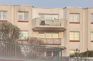 Wohnung kaufen in 21029 Bergedorf, Kapitalanlage: vermietete 2-Zimmer-Wohnung im 3.OG in zentraler Lage von Hamburg Bergedorf