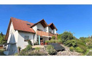 Wohnung kaufen in 96163 Gundelsheim, Attraktive 4 Zimmer Eigentumswohnung über zwei Etagen mit Süd-West-Balkon und großem Gartenanteil