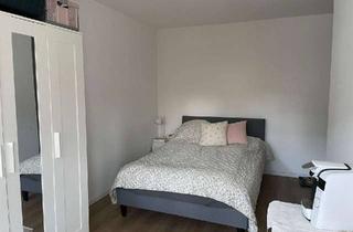 WG-Zimmer mieten in Hölderlinstr. 16, 72074 Tübingen, Schönes WG-Zimmer in 7er-WG