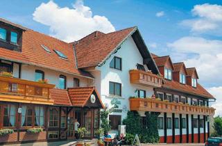 Gewerbeimmobilie kaufen in Mittelstraße, 35104 Lichtenfels, Hotel nahe Edersee | 52 Zimmer | 100 Betten | plus 2 MFH