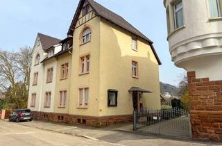Haus kaufen in 77933 Lahr, Älteres Ein-bis Zweifamilienhaus mit herrlichem Garten direkt an der Schutter in Zentrumsnähe!