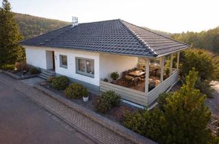 Haus kaufen in 35796 Weinbach, 2-Familienhaus in bester Wohnlage von Edelsberg