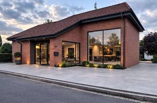 Haus kaufen in 53894 Mechernich, Außergewöhnliches Gemeindehaus mit Charakter und vielseitigem Entwicklungspotenzial.