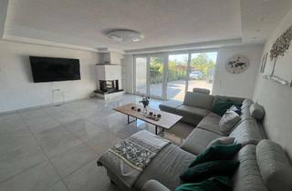 Haus kaufen in Pfinzstraße 2b, 76297 Stutensee, Großzügiges Haus mit 8 Zimmern in Stutensee