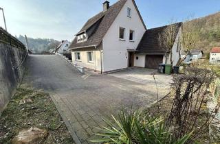 Einfamilienhaus kaufen in 34431 Marsberg, Marsberg - Einfamilienhaus mit Garten und zusätzlichem Baupotenzial in ruhiger Sackgassenlage in Marsberg
